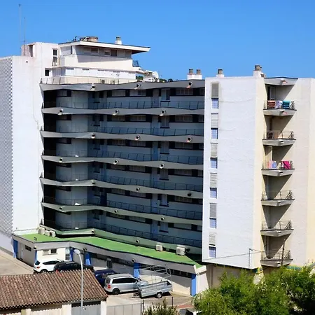 Catalonia 3-9 *